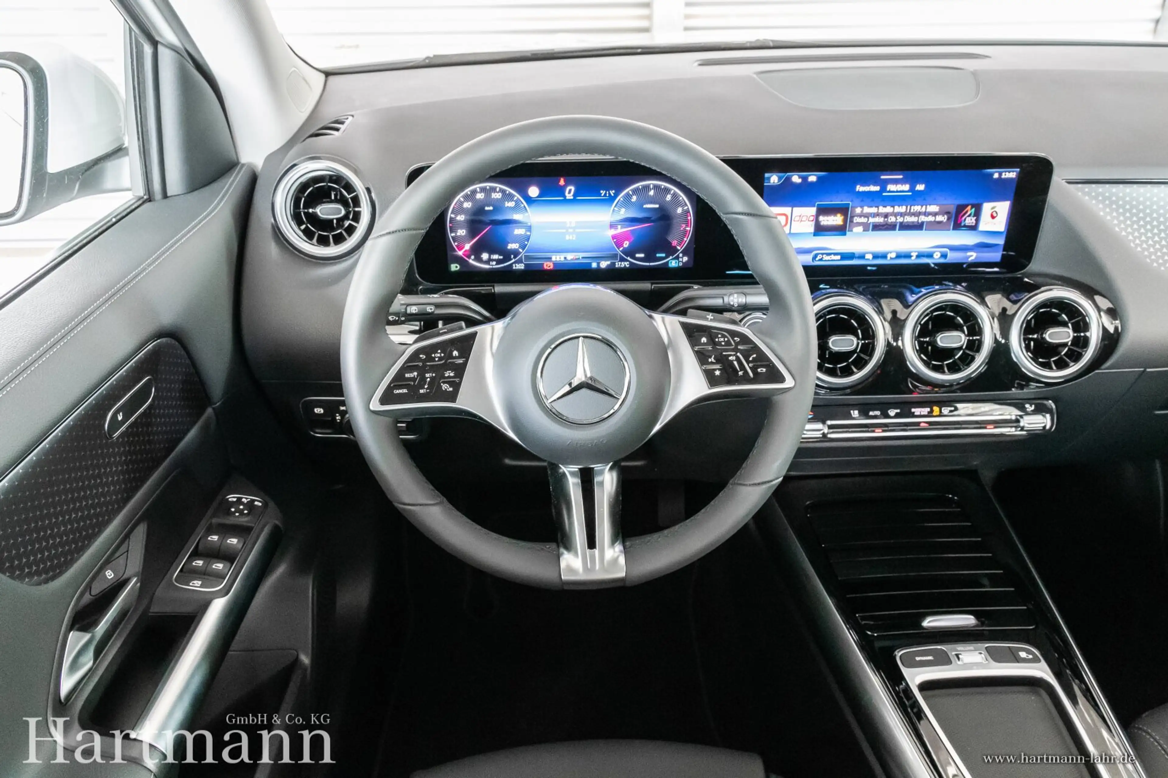Mercedes-Benz GLA 200 GLA 200 Progressive Line Advanced nur 850 KM! LED — photo 9