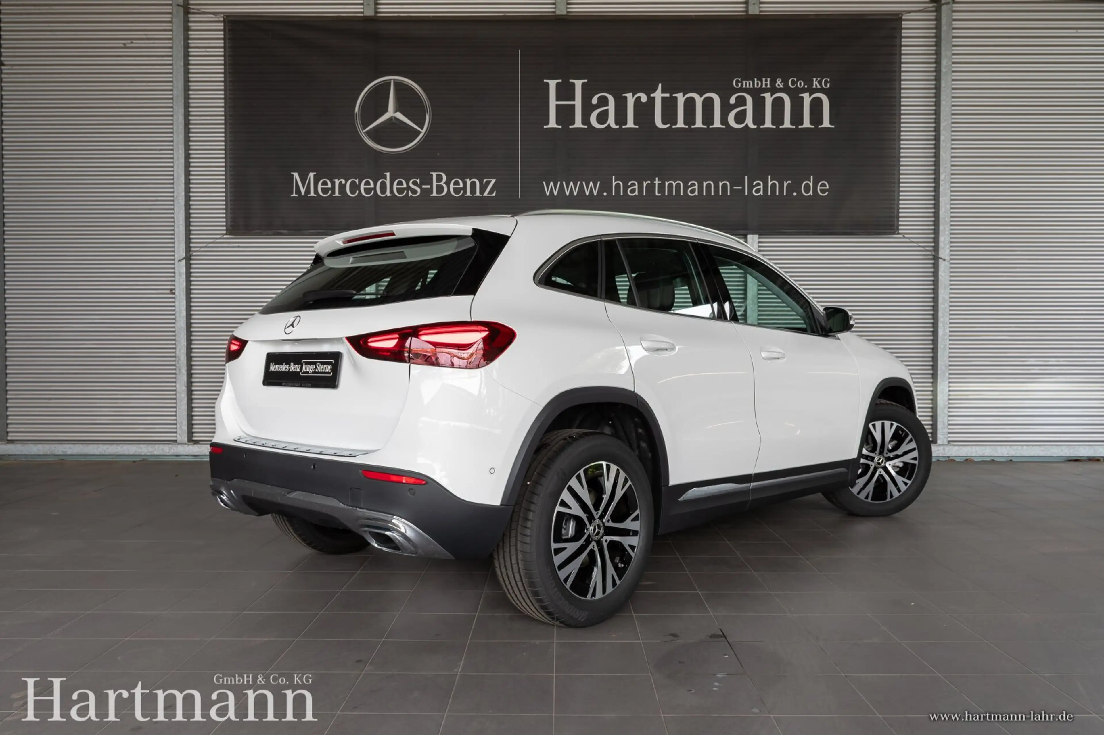 Mercedes-Benz GLA 200 GLA 200 Progressive Line Advanced nur 850 KM! LED — photo 2
