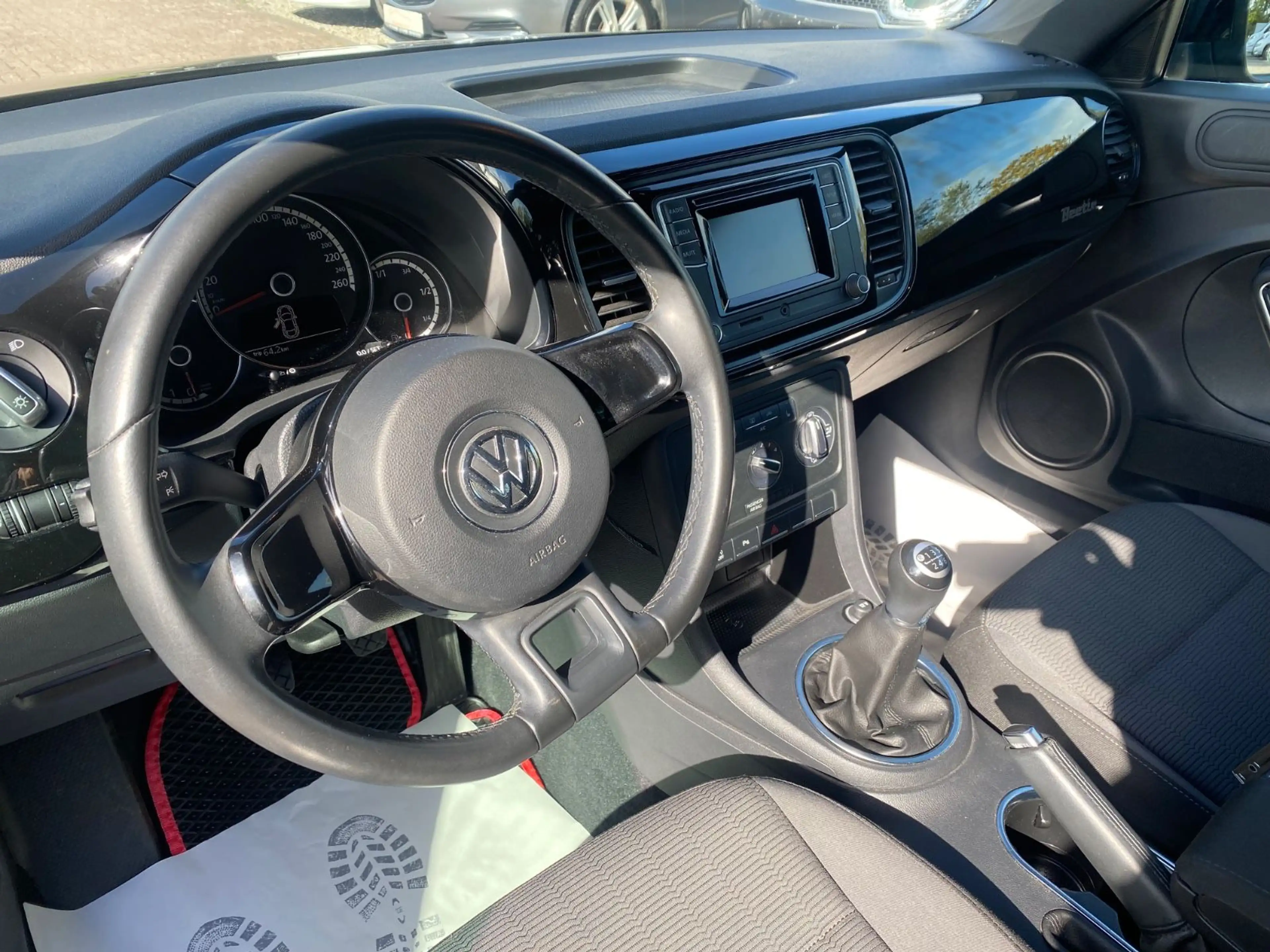Volkswagen Beetle Cabriolet Basis BMT — photo 10