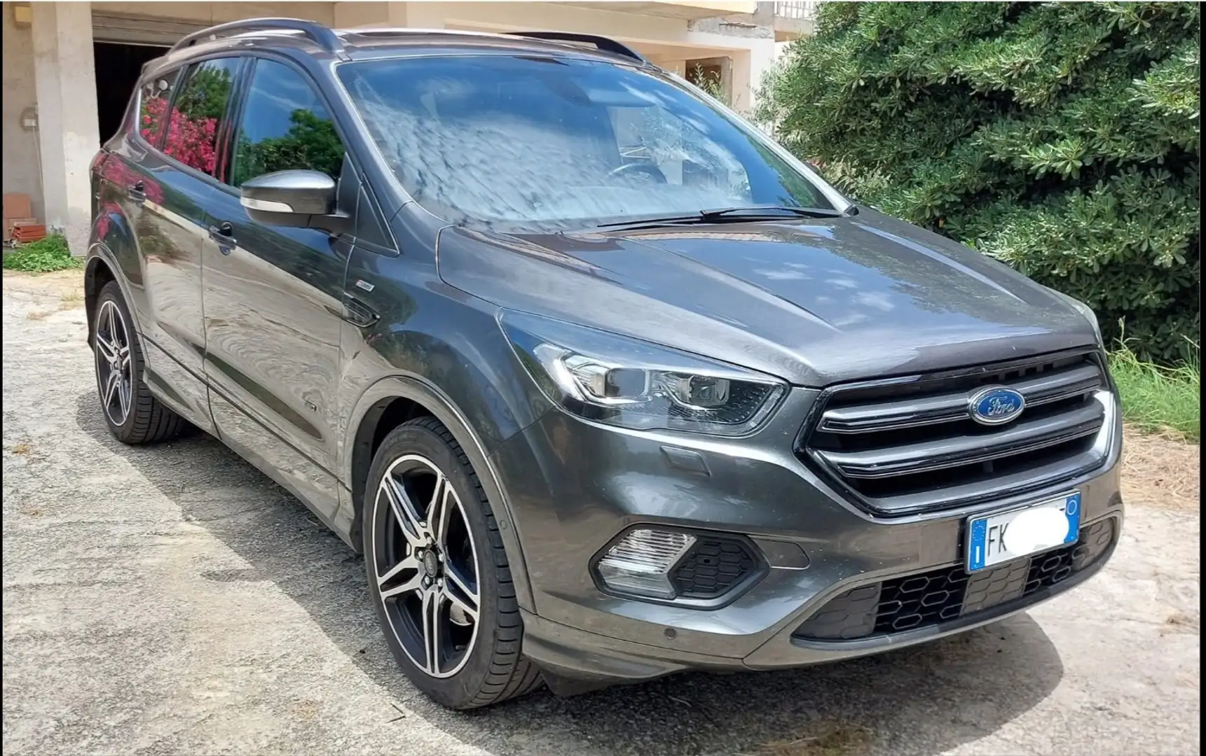 Ford Kuga 2.0 tdci ST-Line s&s awd 180cv powershift - 2