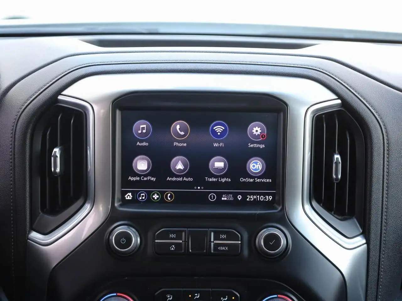 Chevrolet Silverado 1500 снимка Chevrolet Silverado 1500