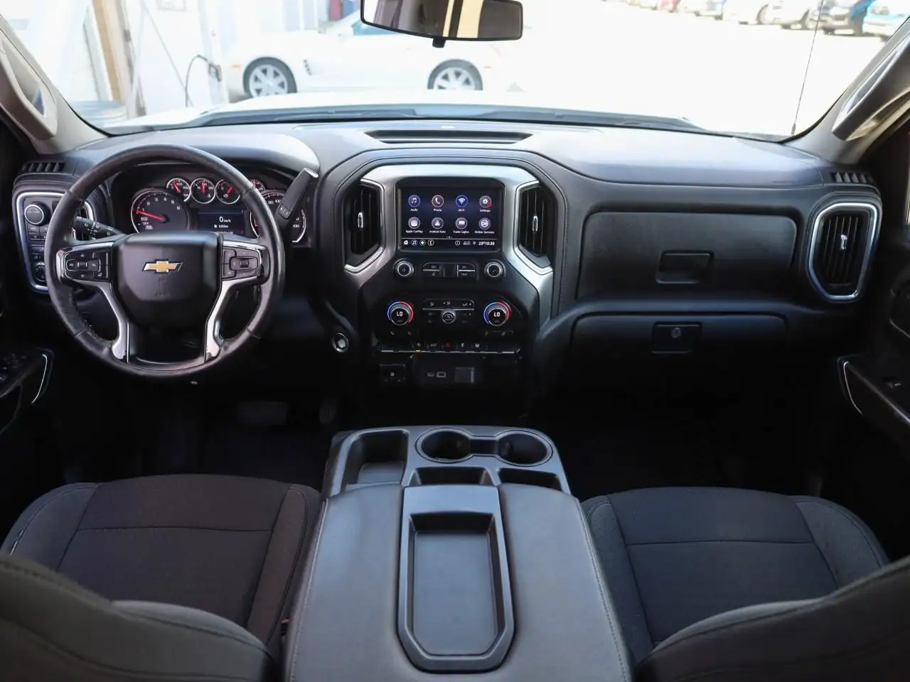 Chevrolet Silverado 1500 снимка Chevrolet Silverado 1500
