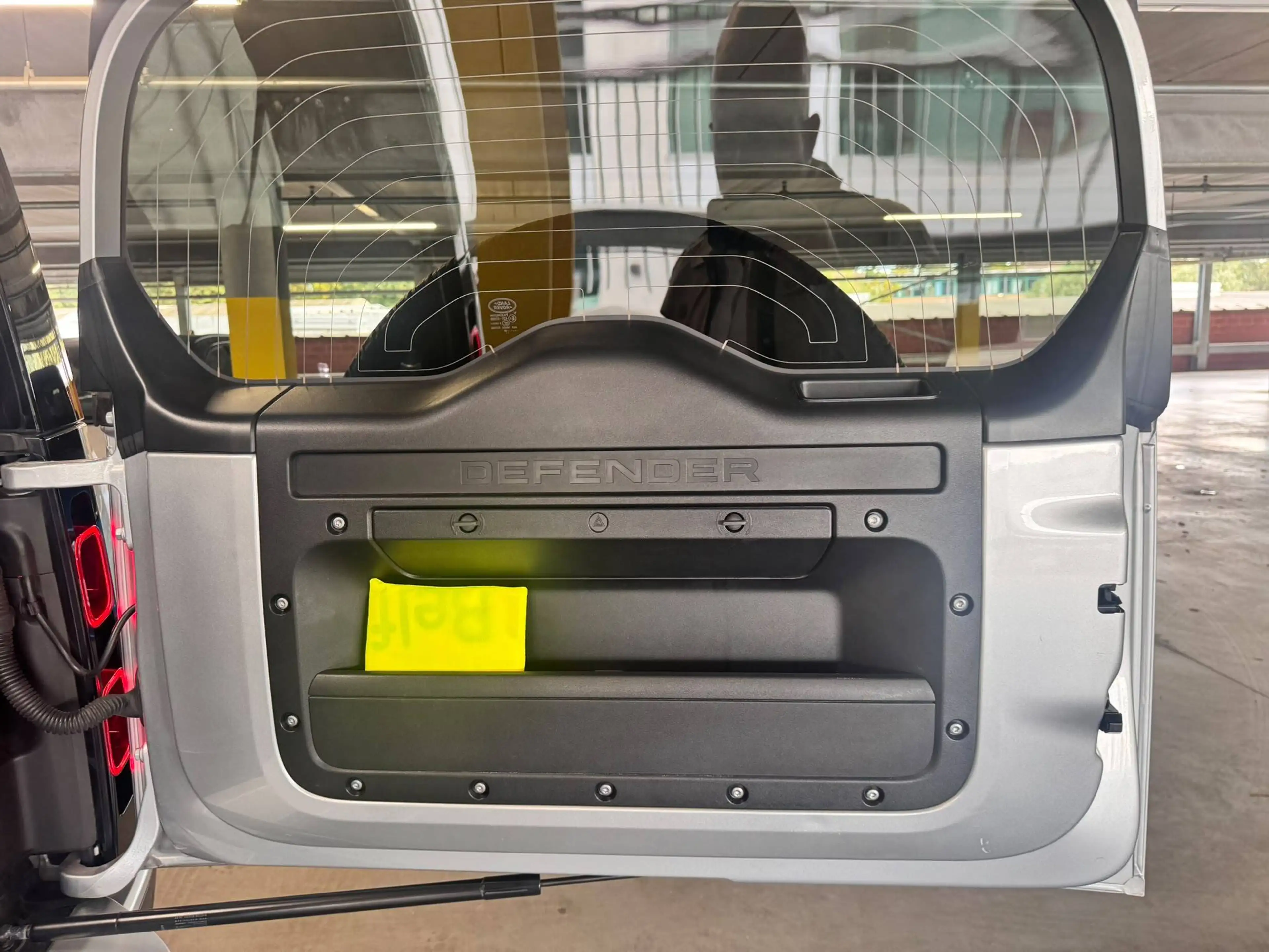 Land Rover Defender Defender 110 2.0 Bi-Turbo D240 S — photo 10