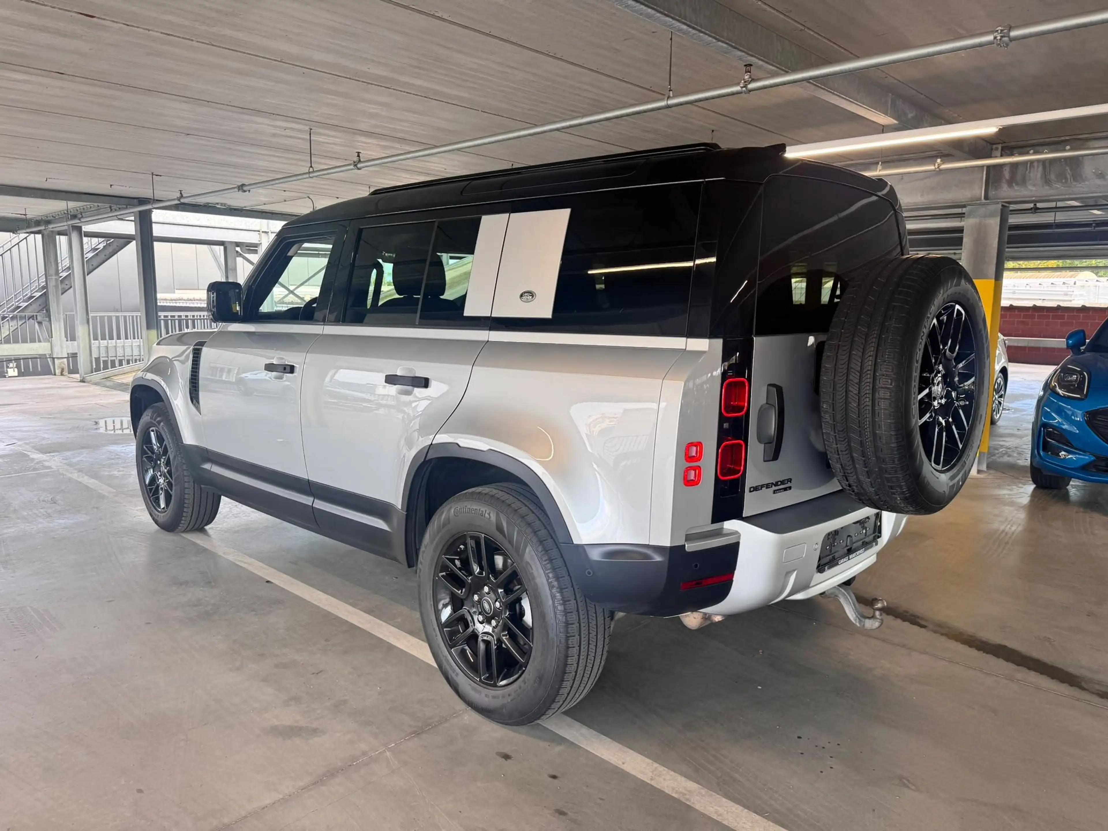 Land Rover Defender Defender 110 2.0 Bi-Turbo D240 S — photo 6