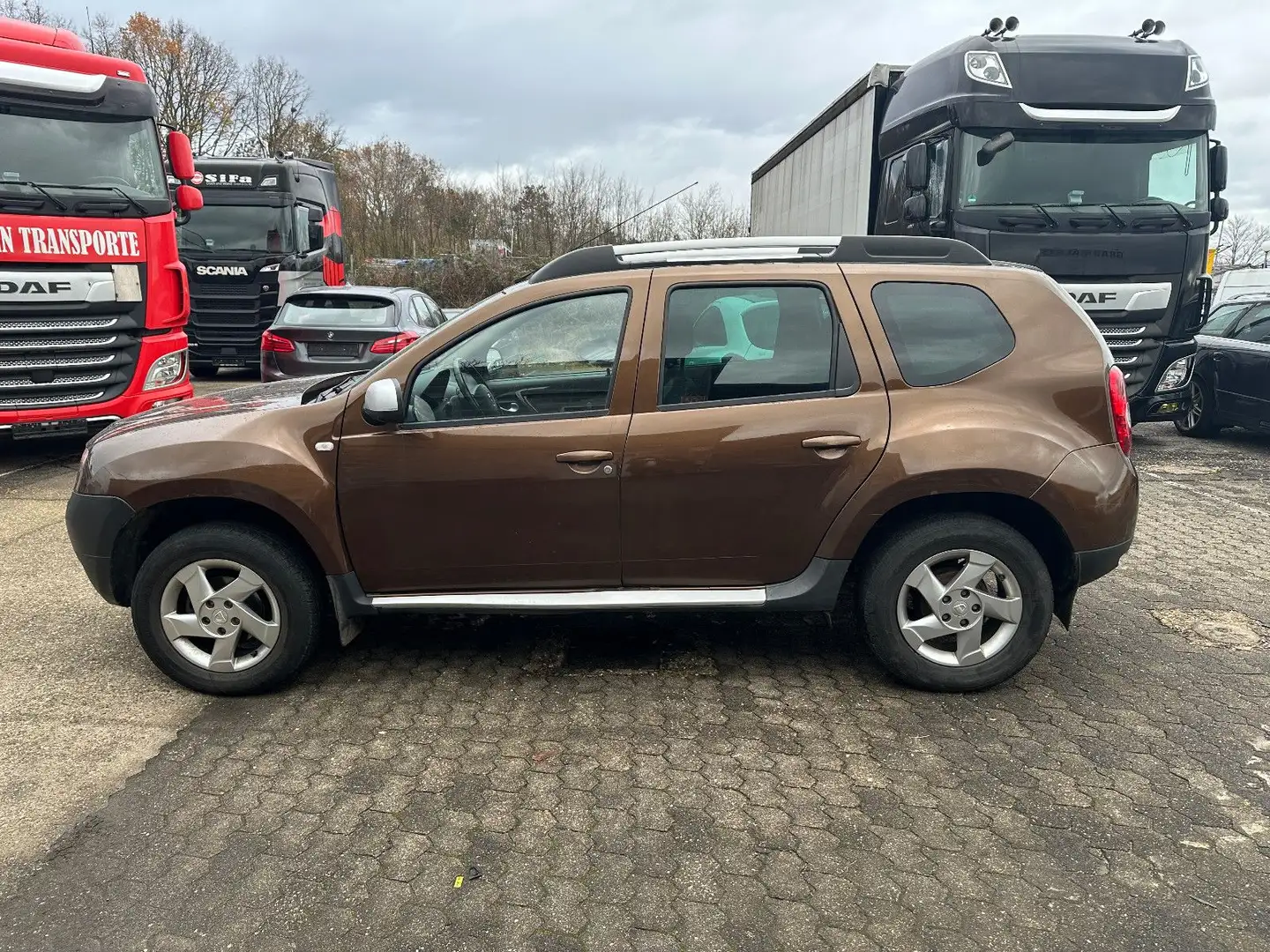 Dacia Duster 1.6 16V 105 4x4 Prestige Braun - 2