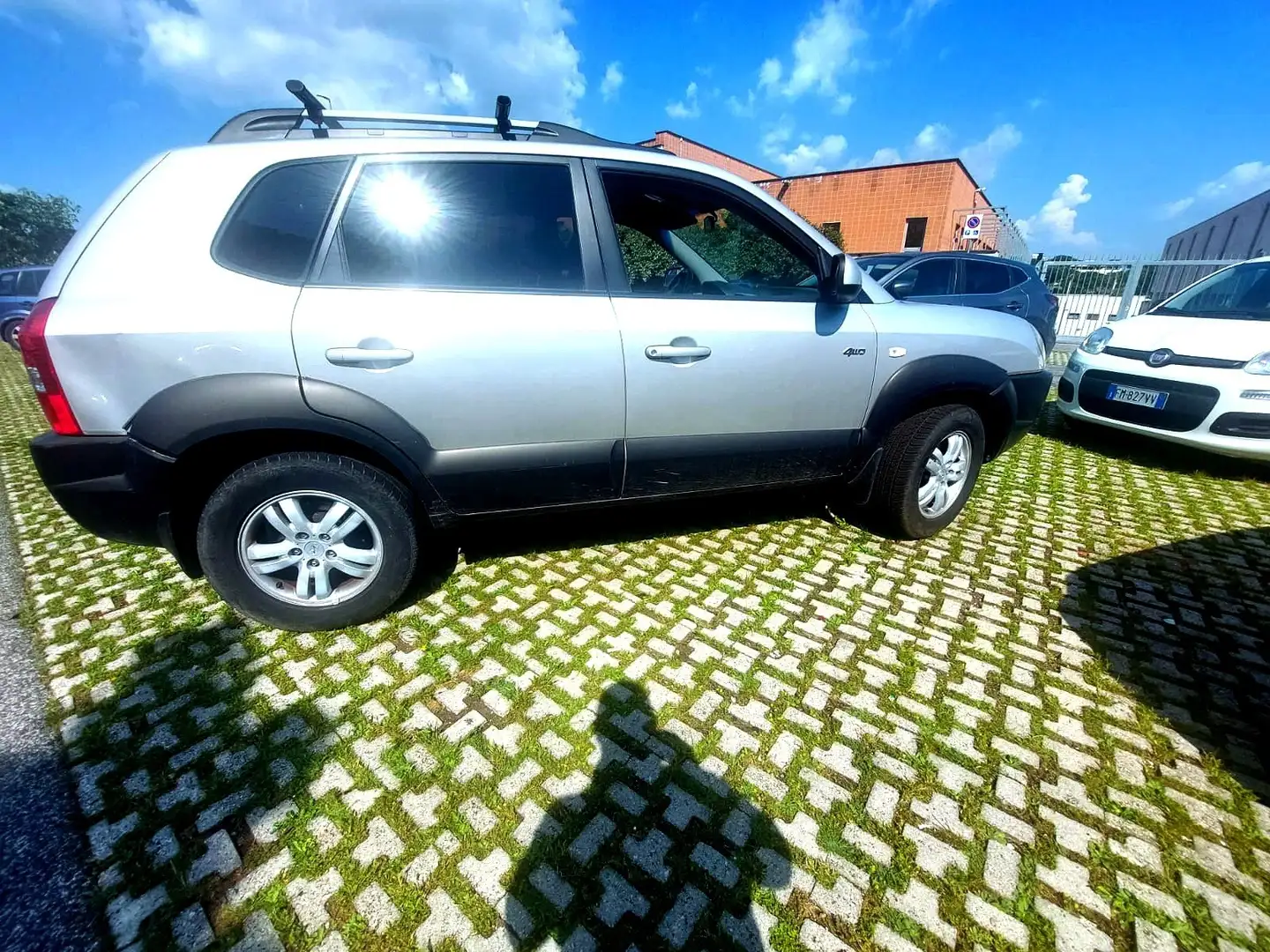 Hyundai TUCSON 2.0  Dynamic 4x4 GPL ZAVOLI Grigio - 2