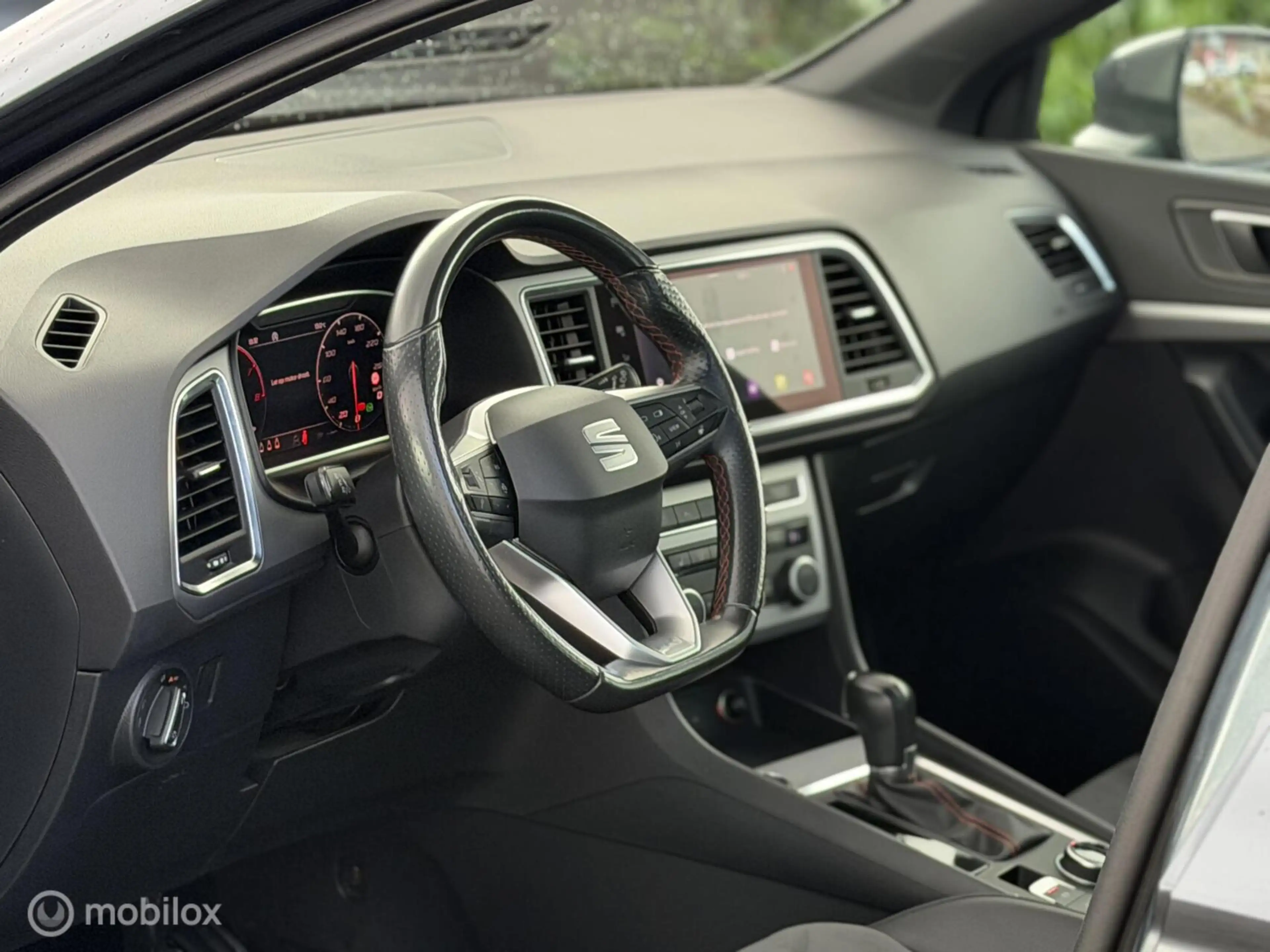SEAT Ateca 1.5 TSI FR DSG Pano keyless Trekhaak Camera — photo 14