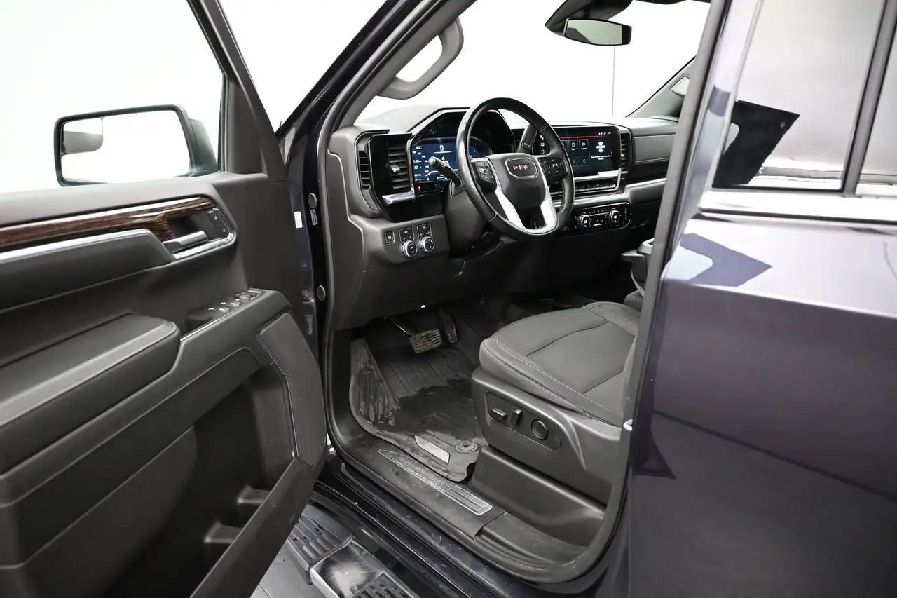 GMC Sierra 1500 снимка GMC Sierra 1500