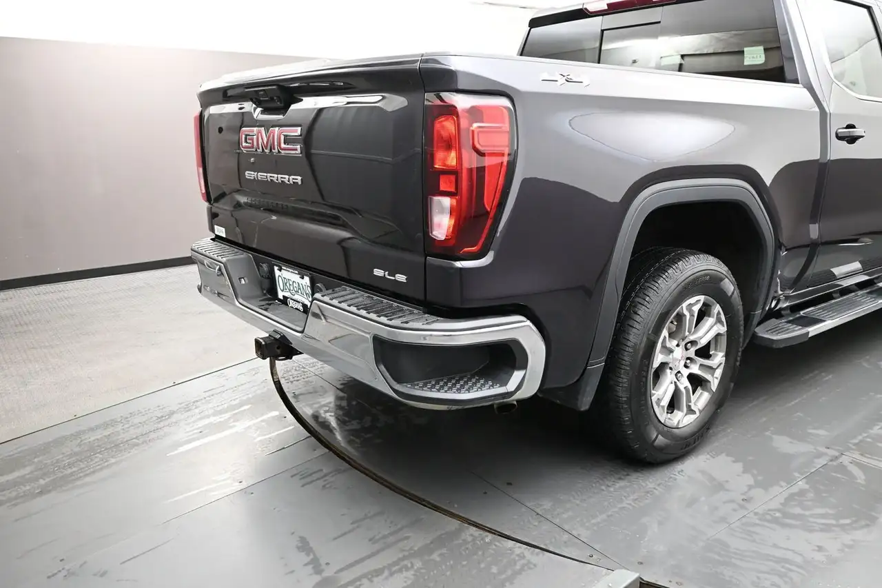 GMC Sierra 1500 снимка GMC Sierra 1500