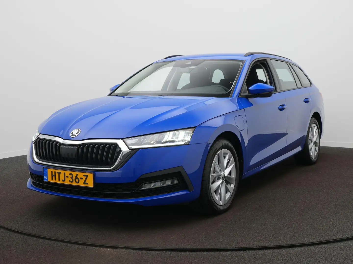 Skoda Octavia Combi 1.4 TSI iV PHEV Business Edition / Cruise / Blauw - 1