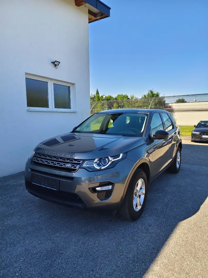 Land Rover Discovery Sport Pure Grau - 1