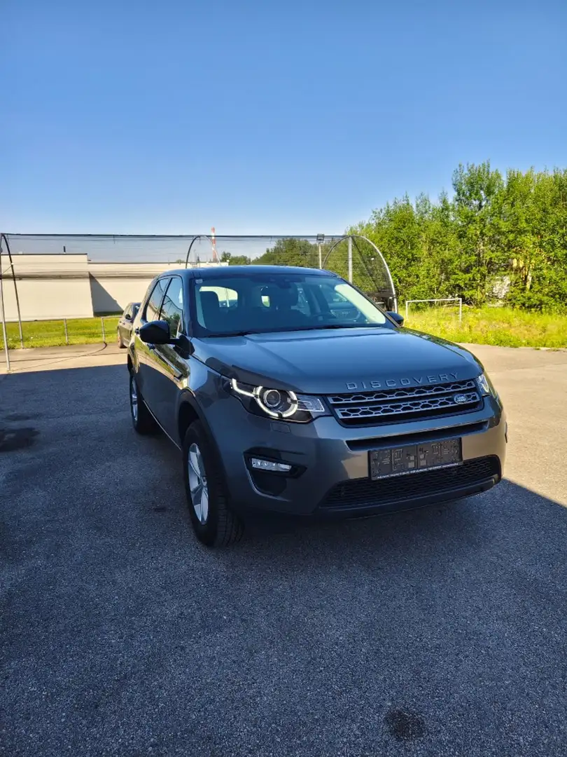 Land Rover Discovery Sport Pure Grau - 2