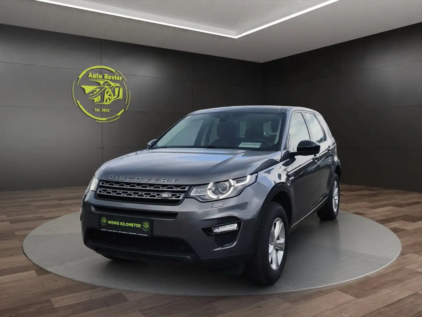 Land Rover Discovery Sport Pure Grau - 1