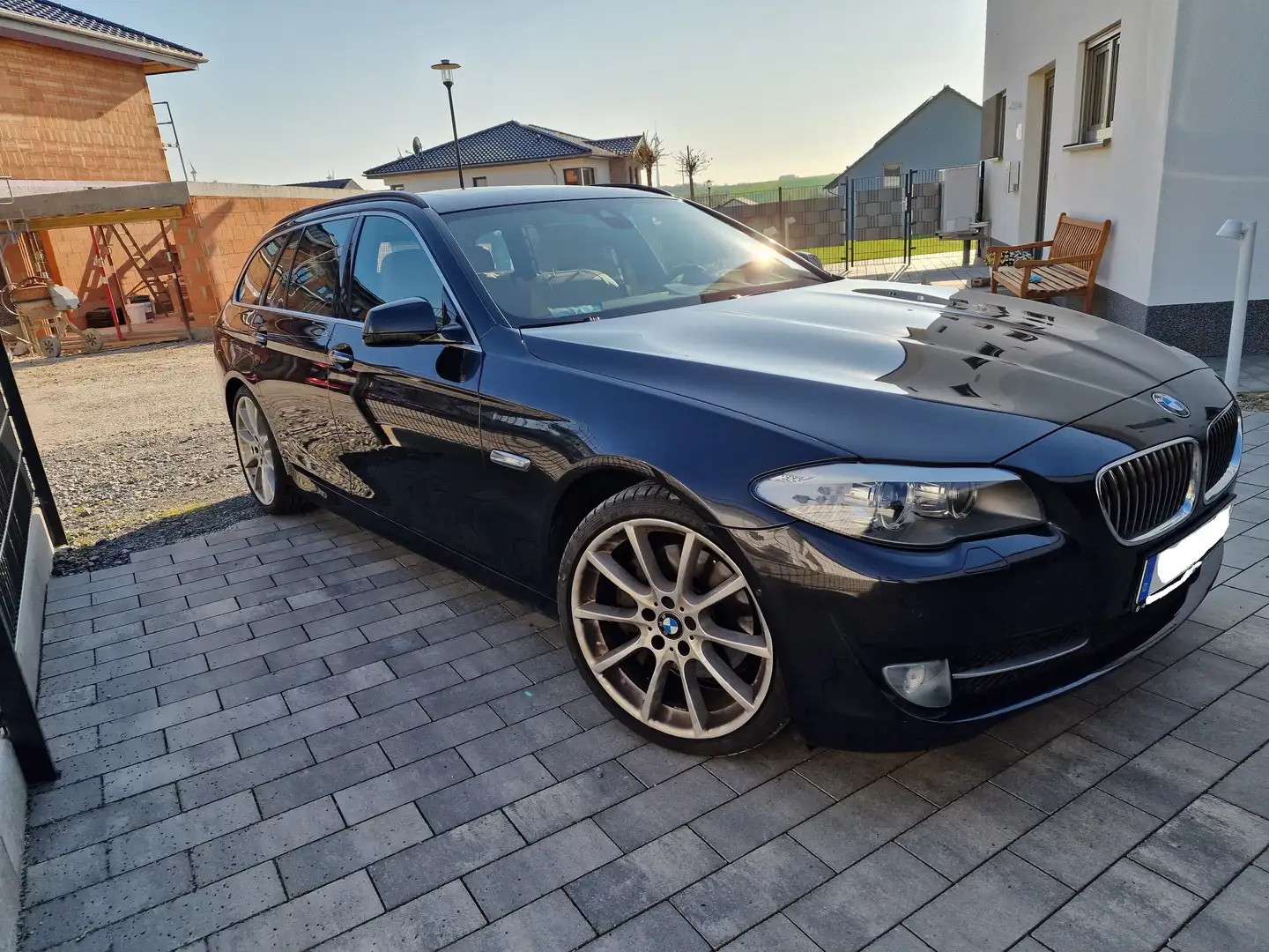BMW 535 5er Touring Diesel 535d Touring Sport-Aut. Noir - 1