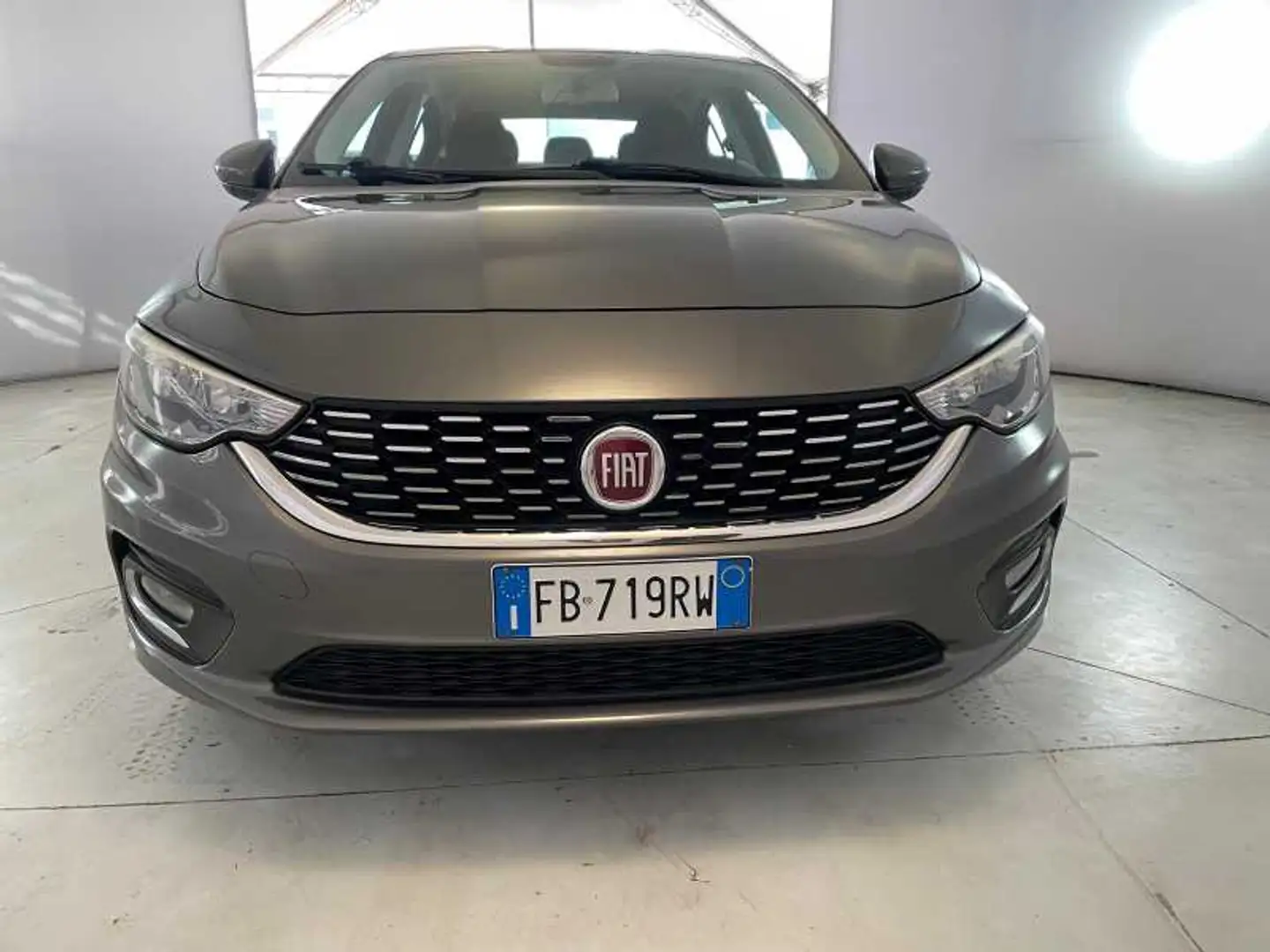 Fiat Tipo 1.6 Mjt 4 porte Opening Edition Plus Grigio - 2