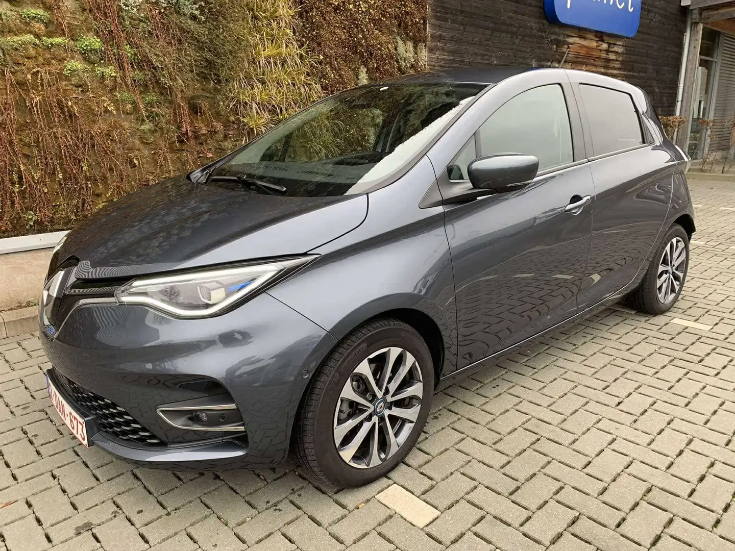 Renault ZOE met batterijhuur 75€ per jaar voor 7500km - 2