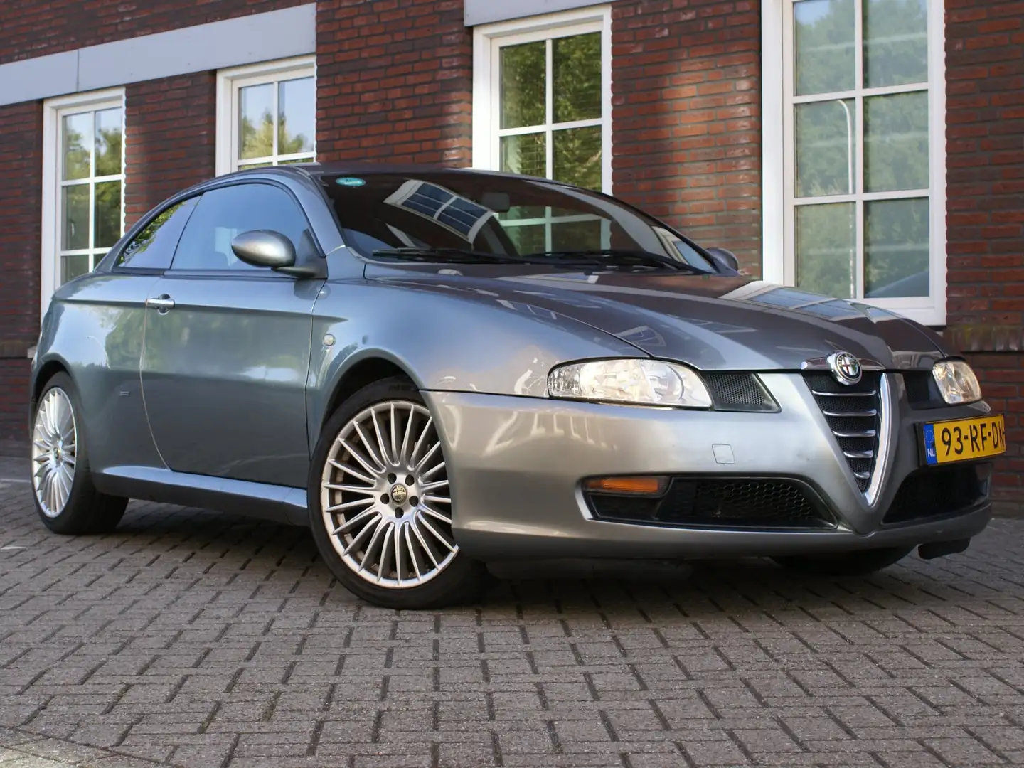 Alfa Romeo GT GT 2.0 JTS Distinctive Szürke - 2