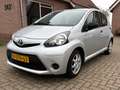 Toyota Aygo Aygo 1.0 VVT-i Now Zilver - thumbnail 2