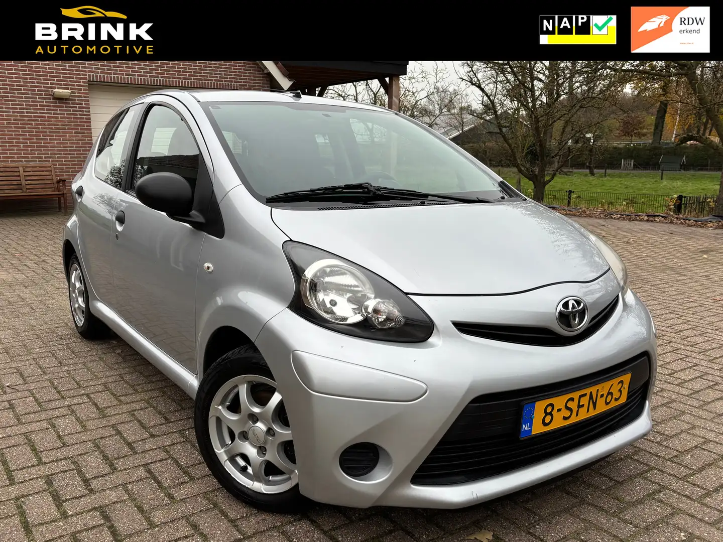 Toyota Aygo Aygo 1.0 VVT-i Now Zilver - 1