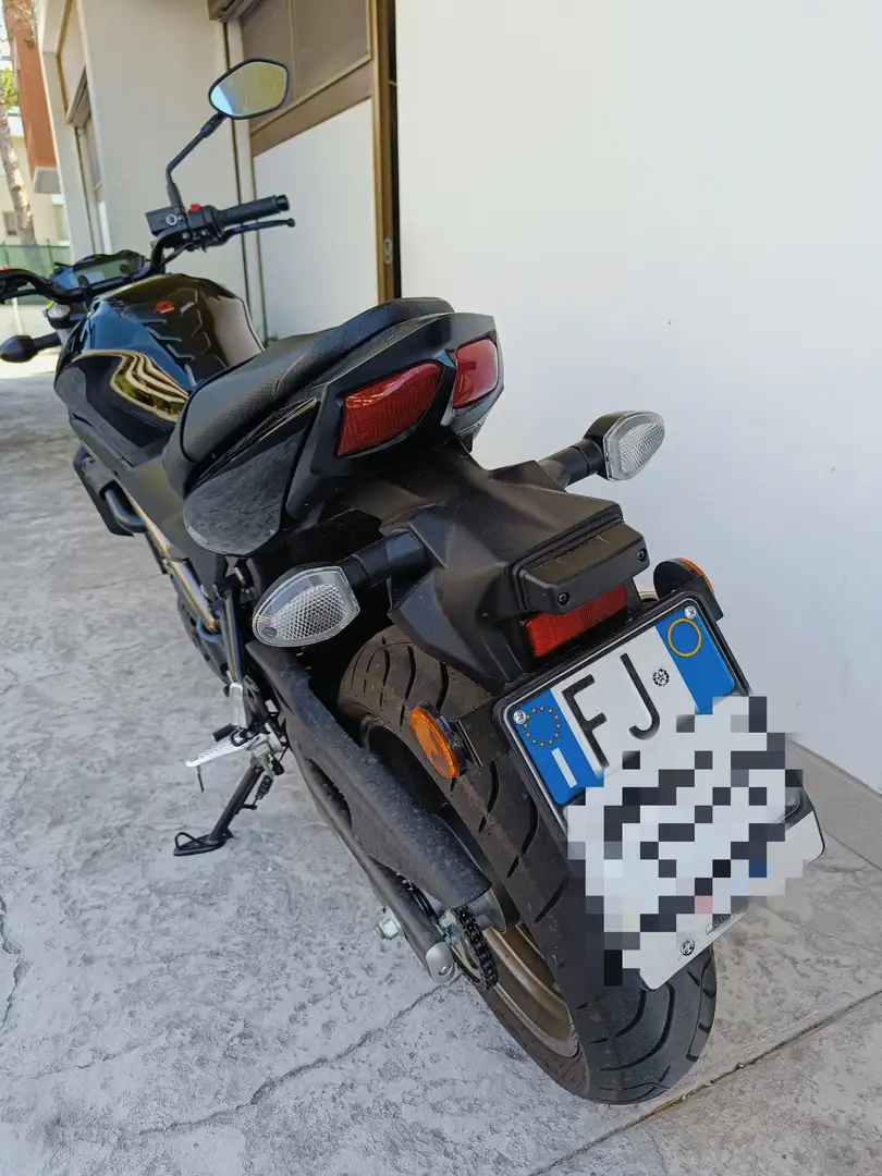 Suzuki SV 650 Negro - 2