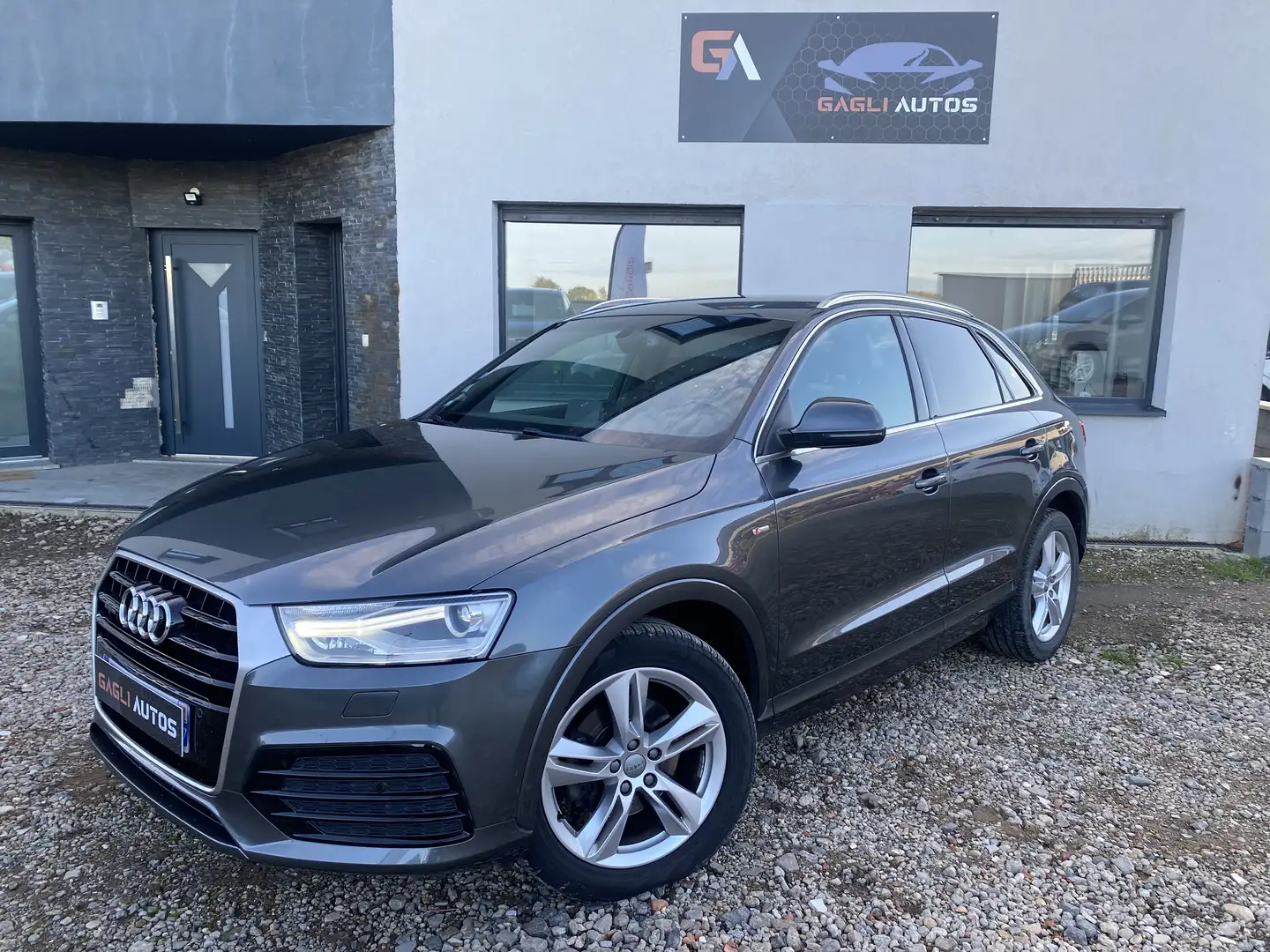 Audi Q3 2.0 TDI 184 ch S tronic 7 Quattro Gri - 1