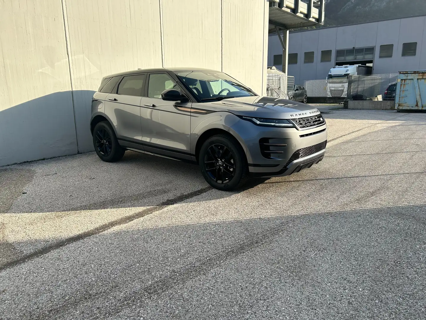 Land Rover Range Rover Evoque SV-Dynamic SE 163cv AWD  - AUTOCARRO FISCALE N1 Grigio - 2