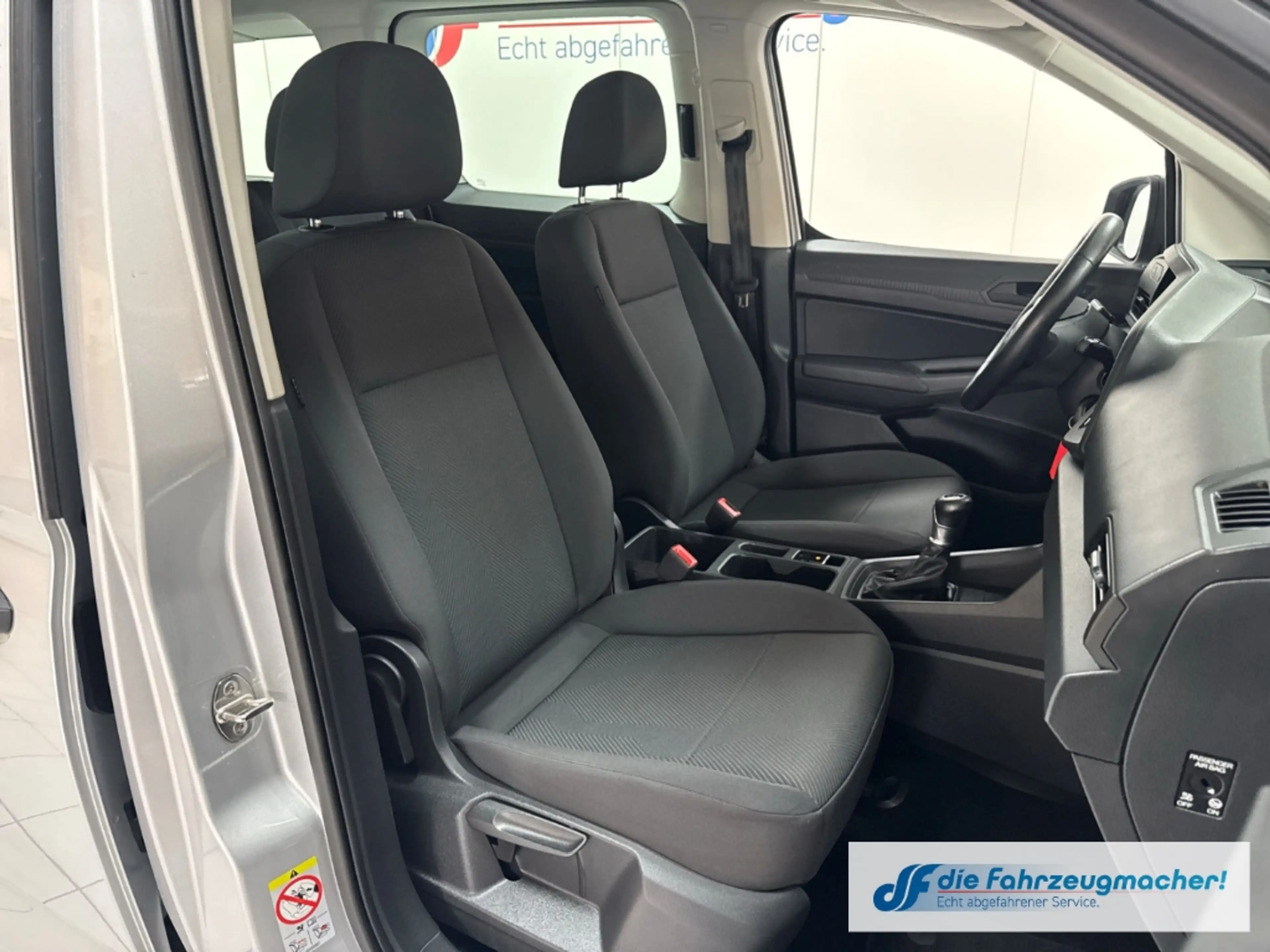 Ford Grand Tourneo Trend 7-Sitzer Apple CarPlay Android Auto DAB Spur — photo 9
