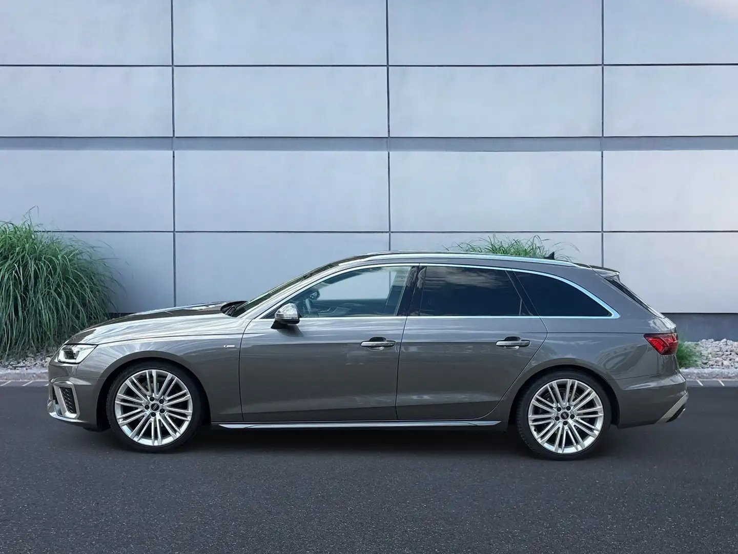 Audi A4 S line 35 TFSI 110(150) kW(PS) S tronic Grau - 2