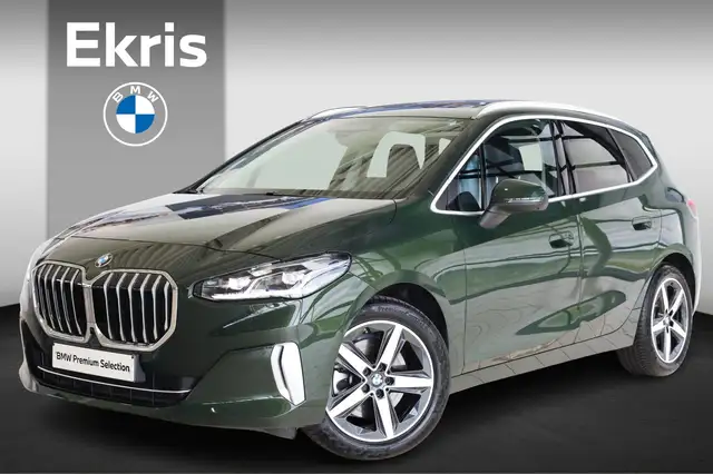BMW 223 2 Serie Active Tourer 223i | Luxury Line | Driving