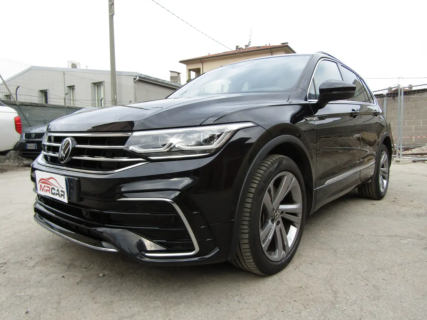 Volkswagen Tiguan Tiguan 2.0 TSI R-Line RLine R Line 4Motion DSG Schwarz - 1