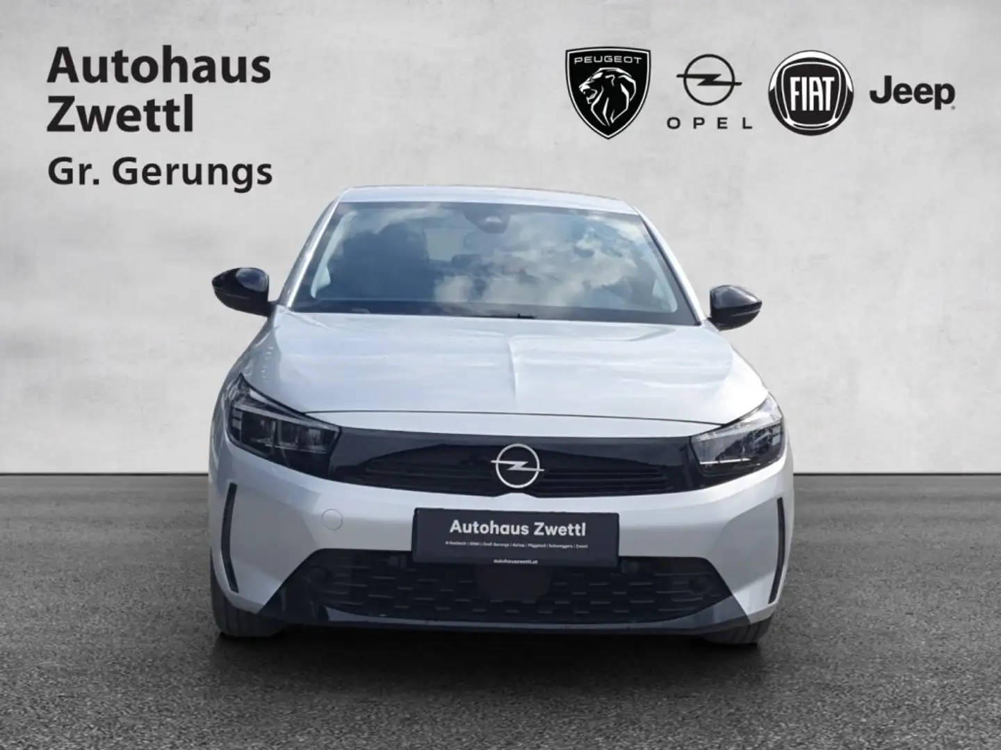Opel Corsa Edition PT 75 srebrna - 2