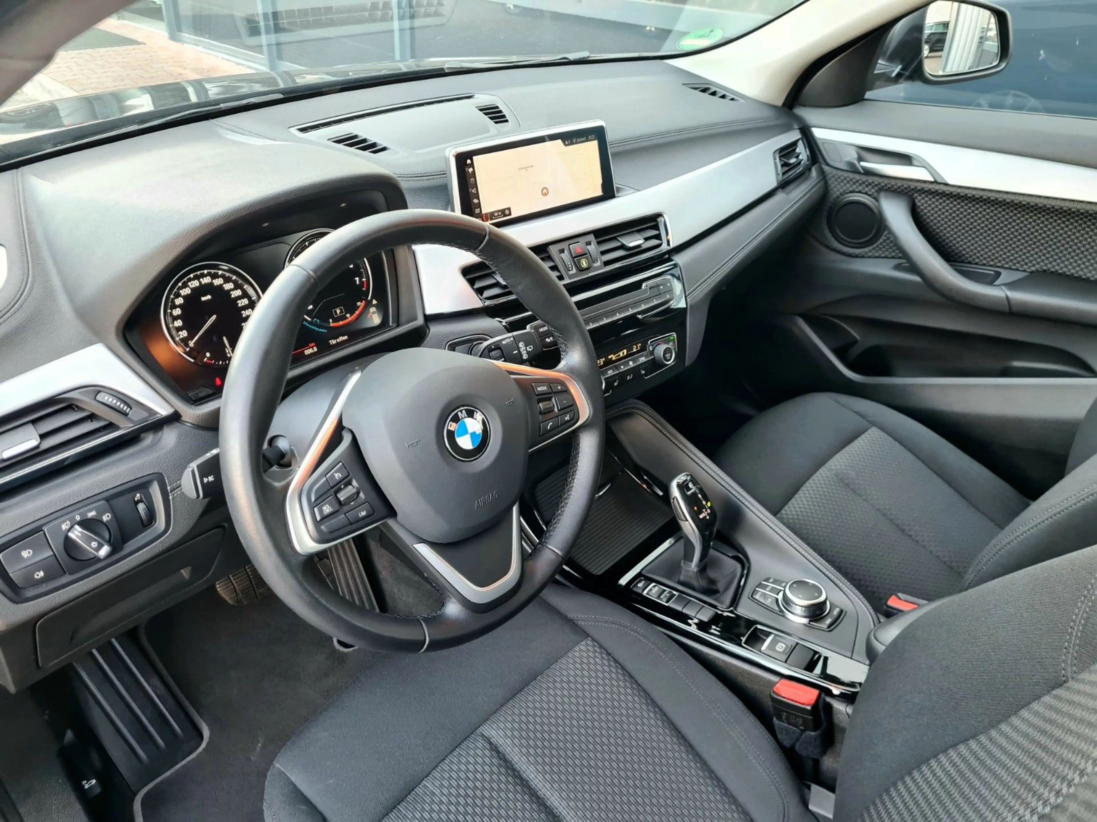 BMW X2 sDrive 18 i Advantage - LED - NAVI - 8 x ALU — photo 10