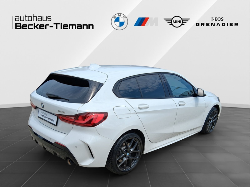 BMW 120 i Hatch M SPORT — photo 6
