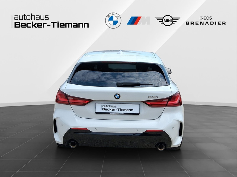 BMW 120 i Hatch M SPORT — photo 5