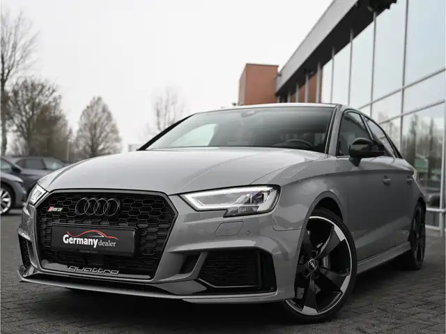 Audi RS3 Limousine 2.5TFSI 400pk Quattro UNIEK! RS-Zetels P