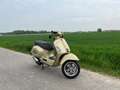 Vespa GTS 300 HPE 75th Anniversary !!!Gruber Edition!!! Gold - thumbnail 2