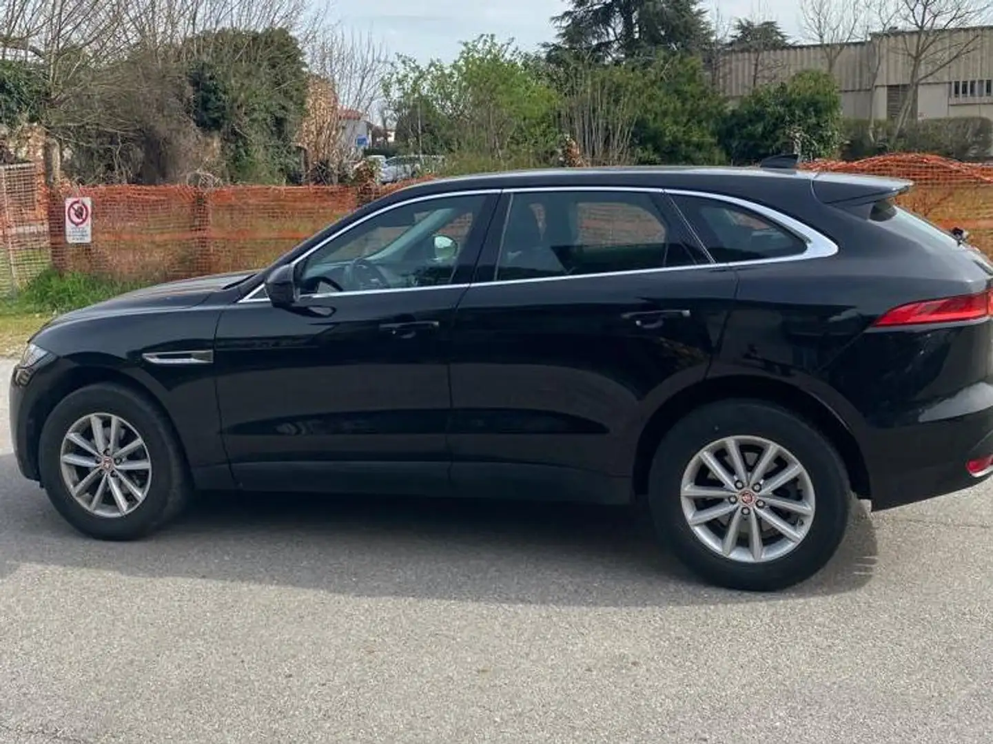 Jaguar F-Pace F-Pace 2015 2.0d Prestige awd 180cv auto Nero - 1