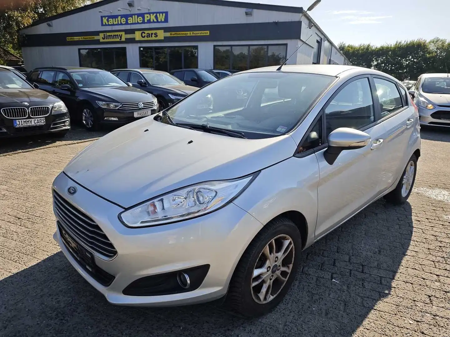 Ford Fiesta 5-Türer 1.0 Titanium Zilver - 1