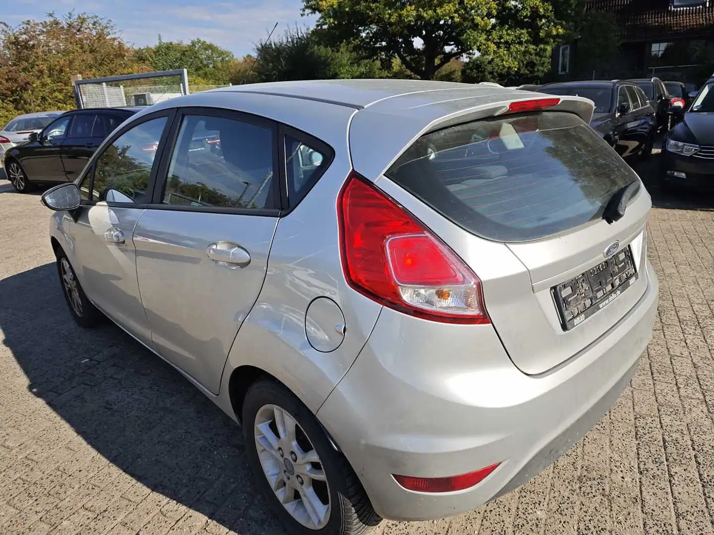 Ford Fiesta 5-Türer 1.0 Titanium Zilver - 2