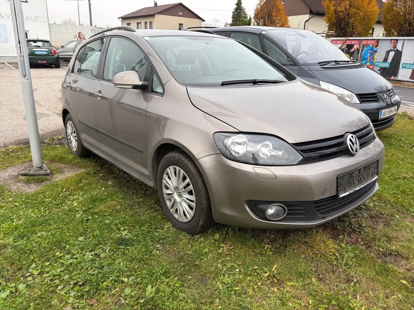 Volkswagen Golf Plus Rabbit 1,6 TDI DPF Marrone - 1