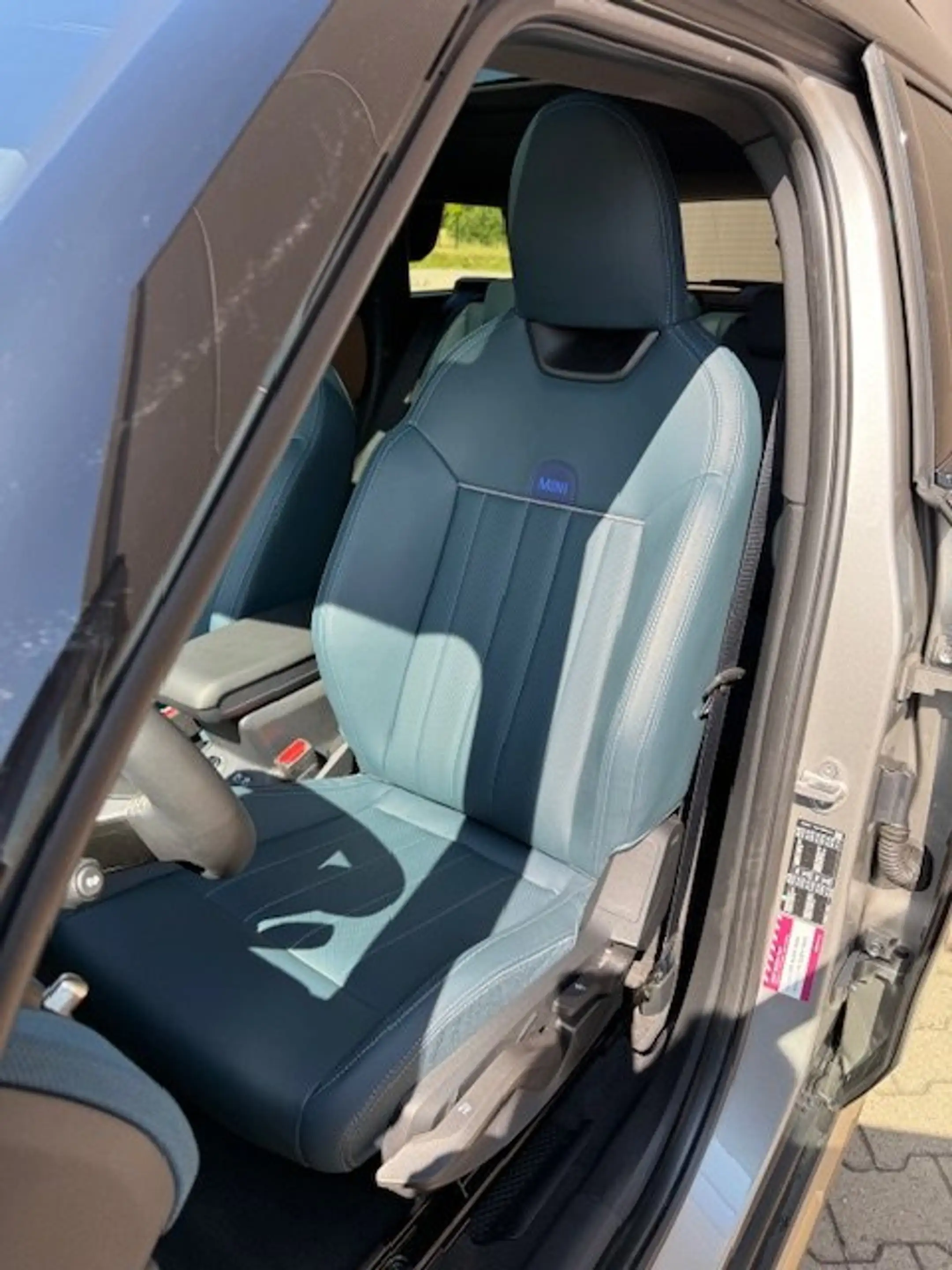 MINI Countryman C 170 DKG7/Favoured/ PANO/ "19 ALU/DRIVER ASSIS.PLUS — photo 7