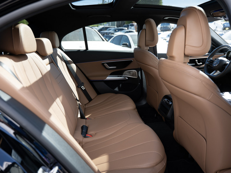 Mercedes-Benz E 450 d 4MATIC Limousine AMG-Sport+Burm+Pano+AHK — photo 5