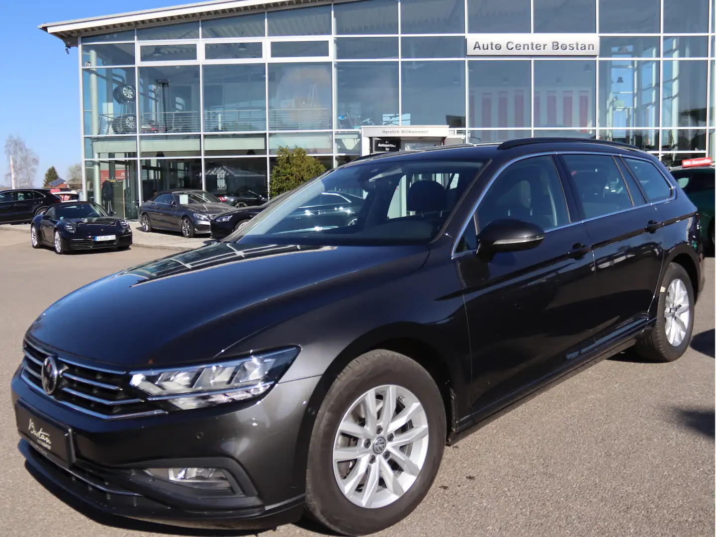 Volkswagen Passat 2.0TDI BUSINESS/KAMERA/DSG/MASSAGE/1.HAND Grau - 2