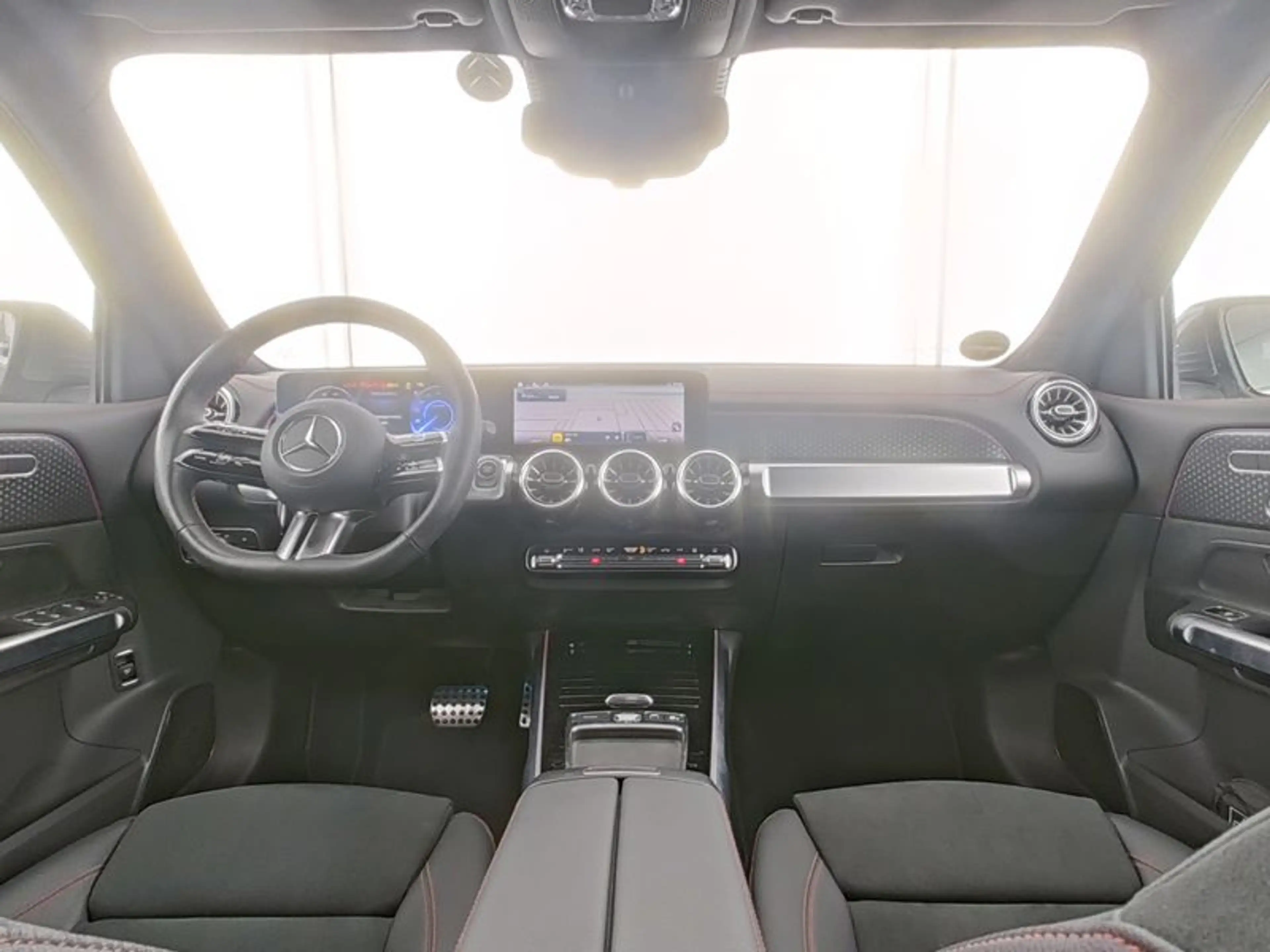 Mercedes-Benz EQB 250 + AMG*LED*Distronic*Kamera*Memory-P.*AHK* — photo 6