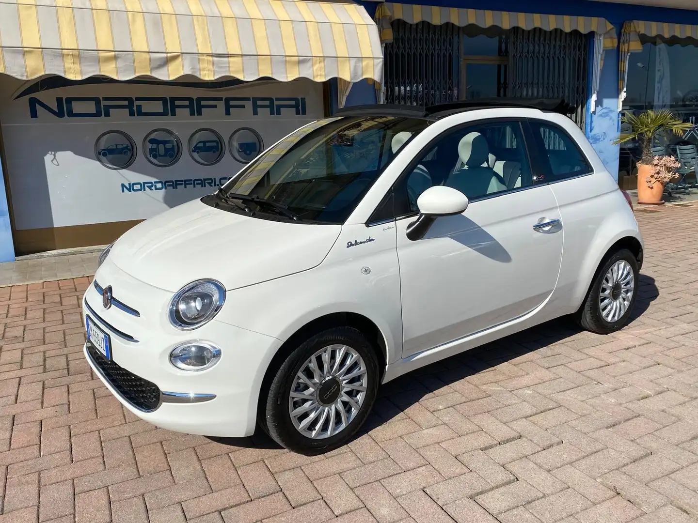 Fiat 500C 500C 1.0 hybrid Dolcevita 70cv Bianco - 1