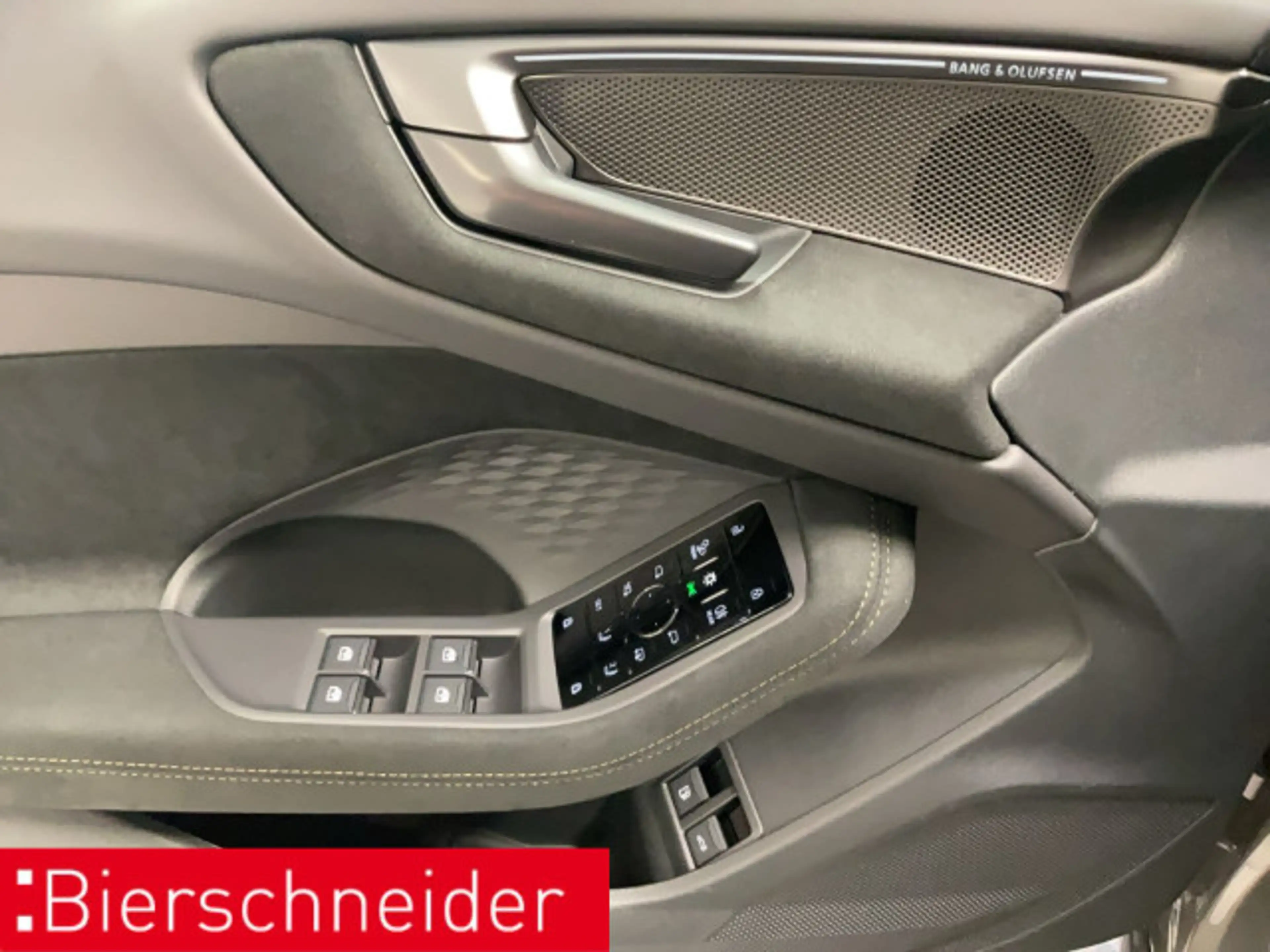 Audi RS5 RS5 Avant ON STOCK 21 KERAMIK PANO AHK HUD — photo 9
