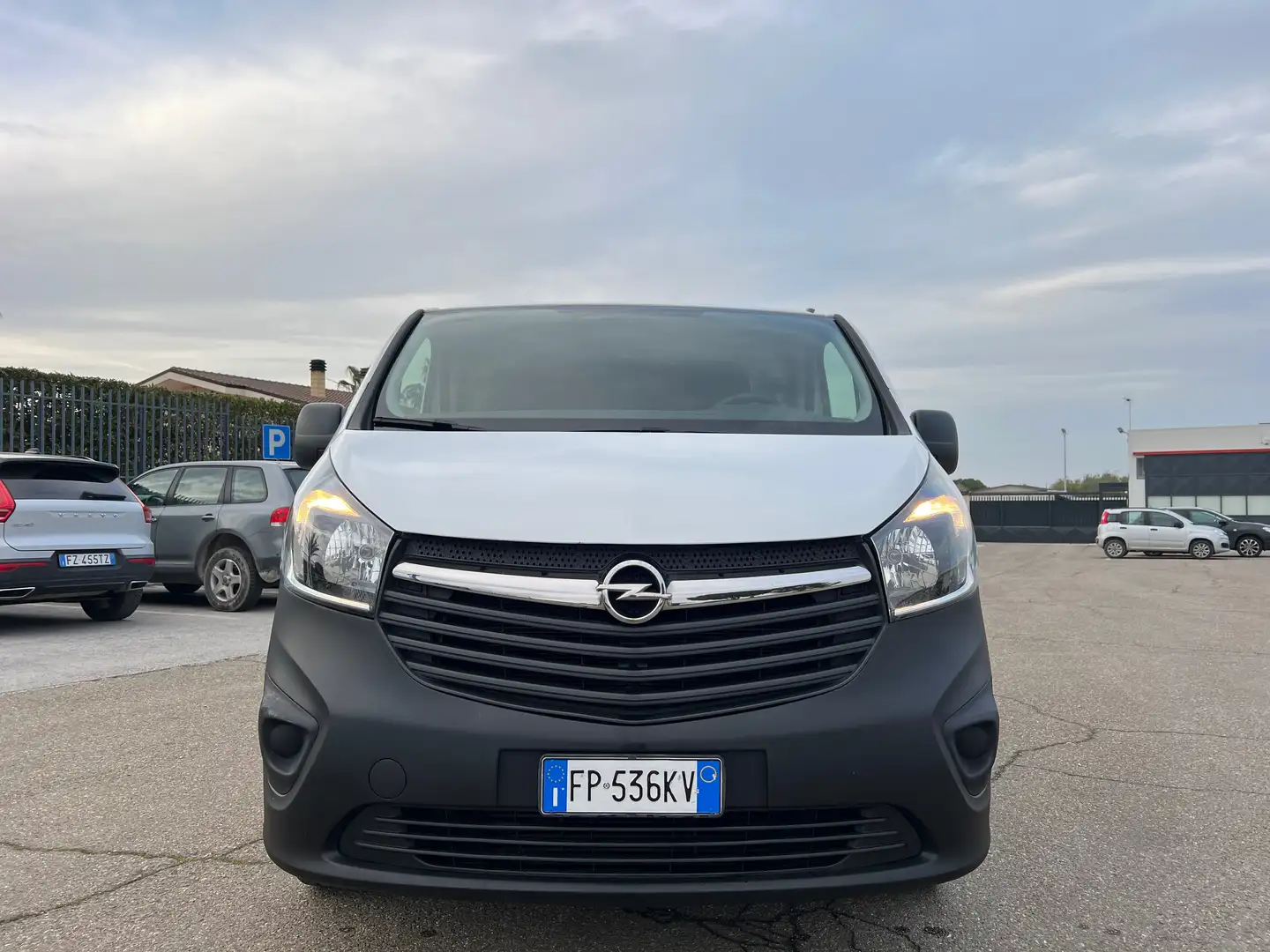 Opel Vivaro 1.6 CDTi 120cv MOTORE NUOVO Bílá - 2