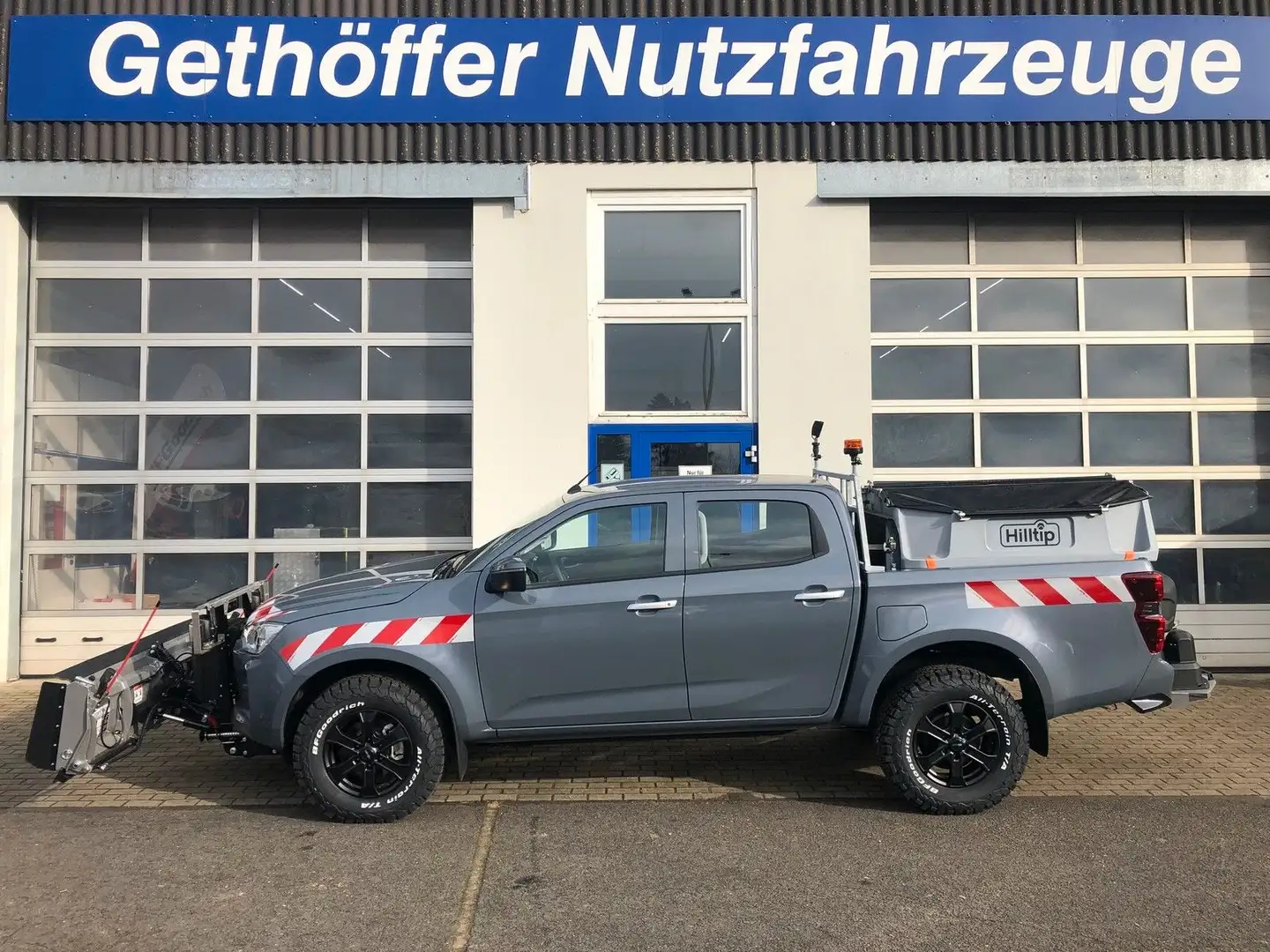 Isuzu D-Max Double Cab LS AT mit Winterdienst +SOFORT+ Grau - 1