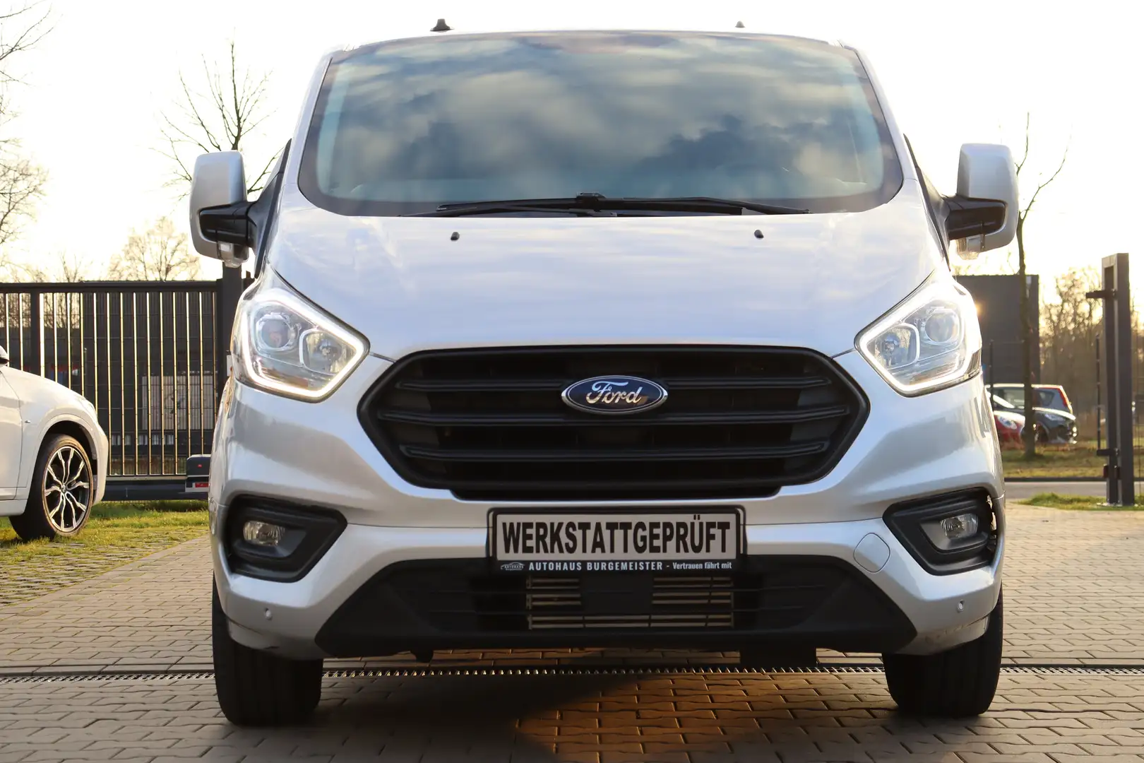 Ford Transit Custom 300 L1 *1-Hand*Auto*LED*Kamera*PDC*Temp*Bluetooth* Argent - 2