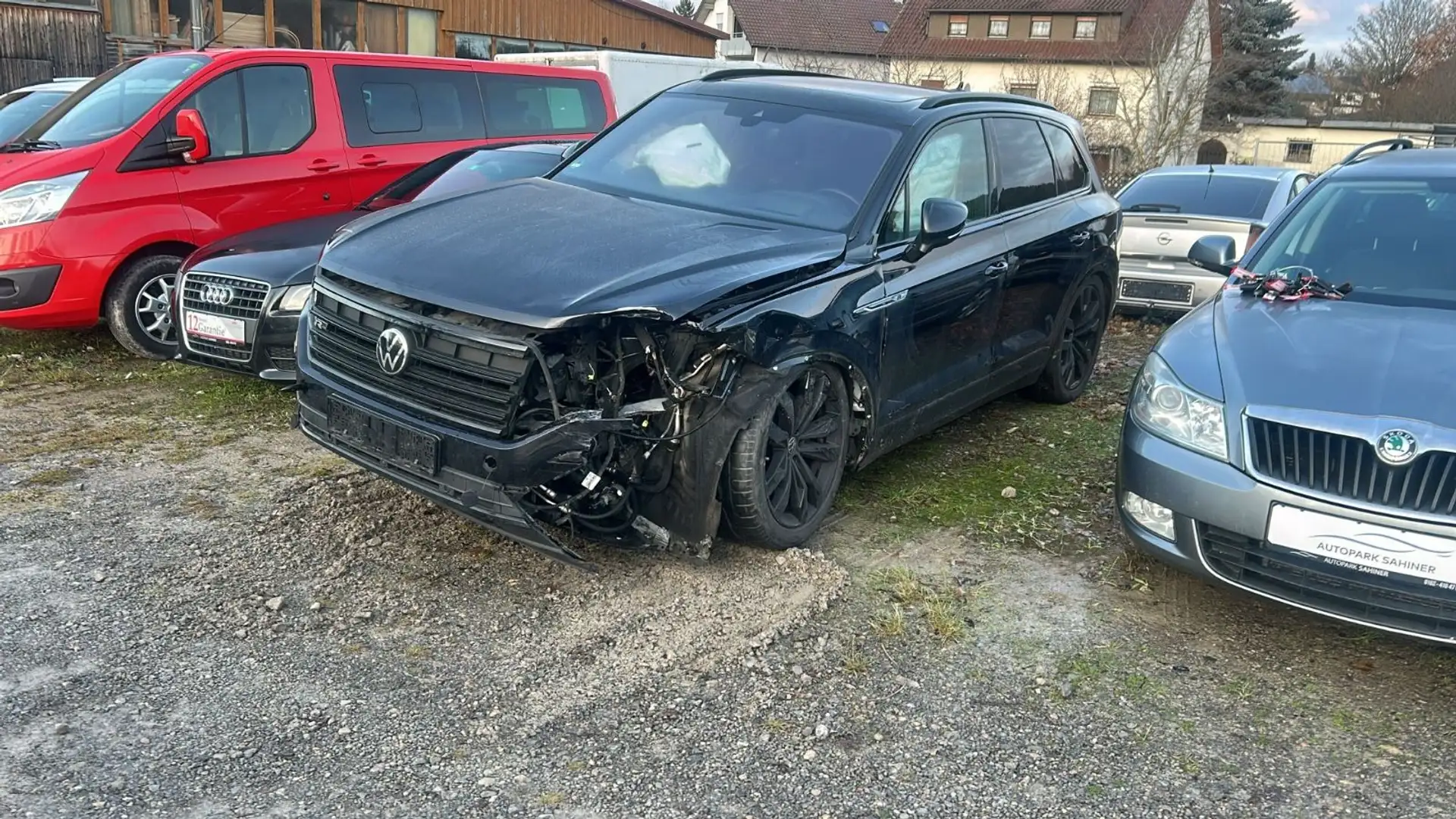Volkswagen Touareg R-Line 4Motion * UNFALLSCHADEN Schwarz - 2